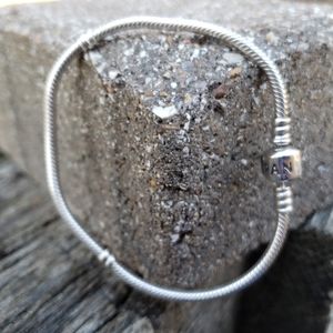 *SOLD* 🎄Pandora Moments Snake Charm Bracelet
